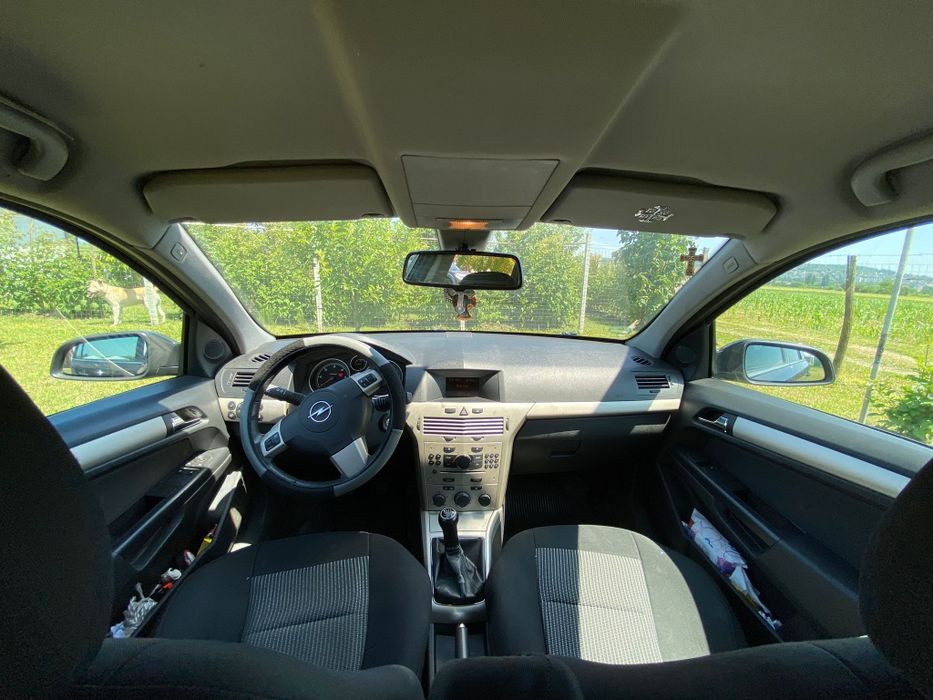 Vând Opel Astra H
