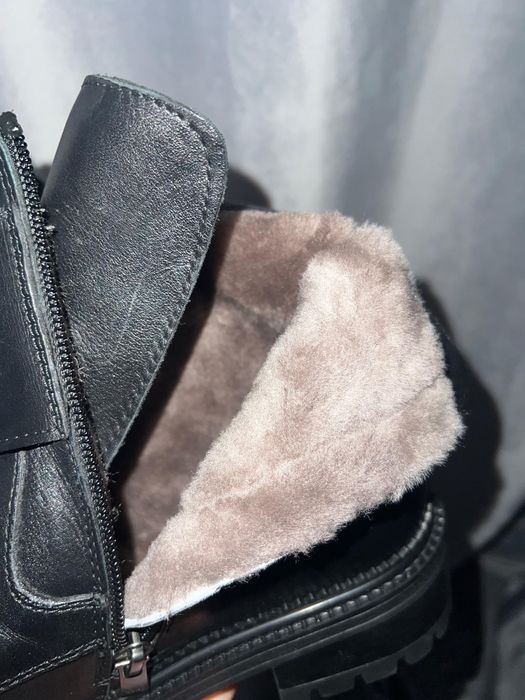 Зимние кожаные на цигейке ботинки