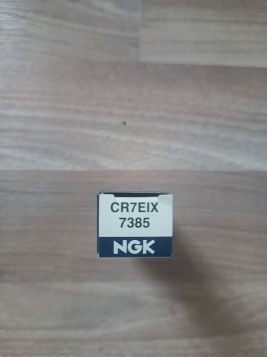 Иридиевая свеча зажигания CR7EIX (7385)