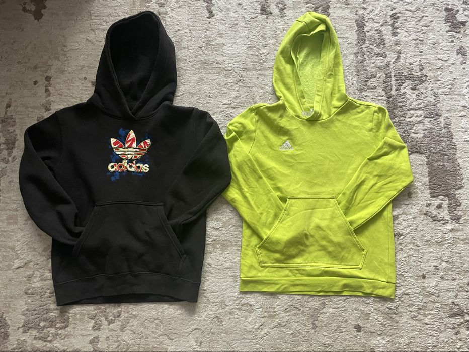 Vand hanorace si pantaloni de trening Adidas