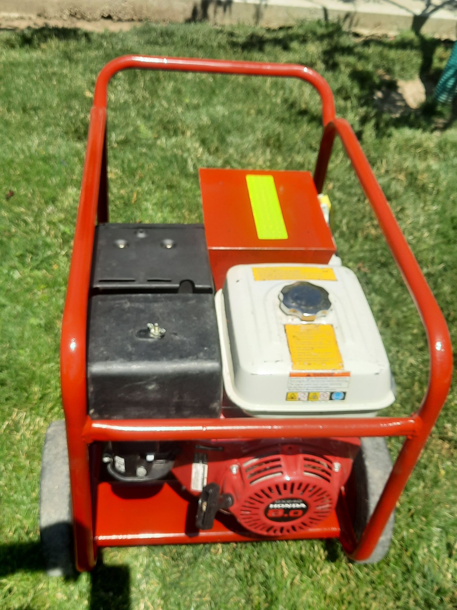 Generator Honda original,4,1kwa, curent electric 220v