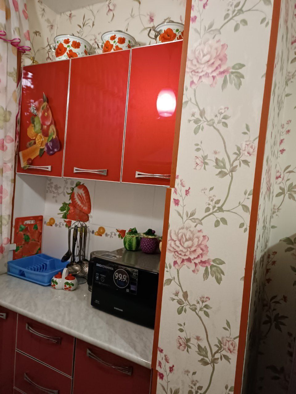 Сдаётся  Туристам !!! 2х комнатная квартира на 3этаже рядом с Универси