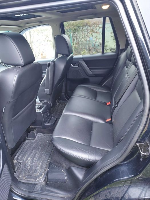 Vind Land Rover Freelender 2