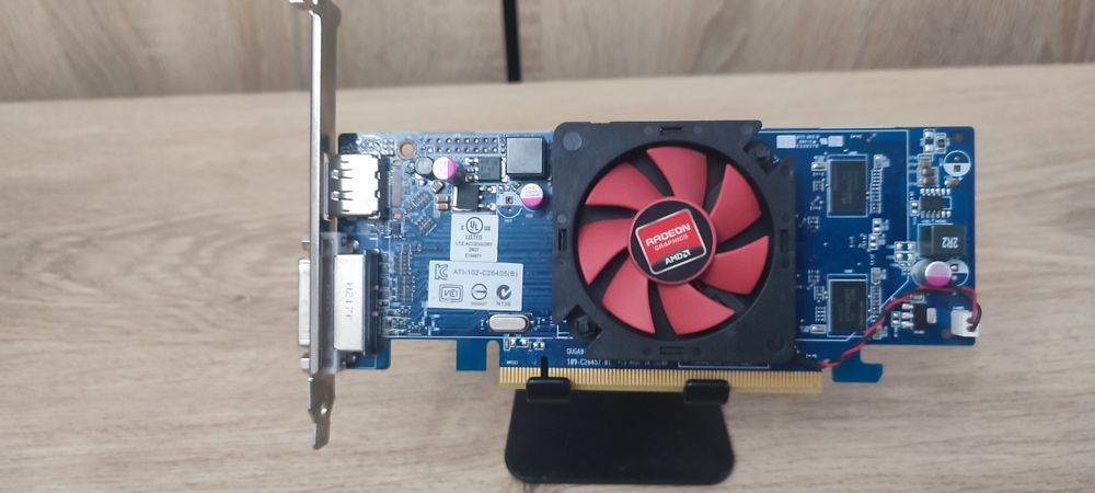 Placa video ATI radeon HD 6450 1GB DDR3