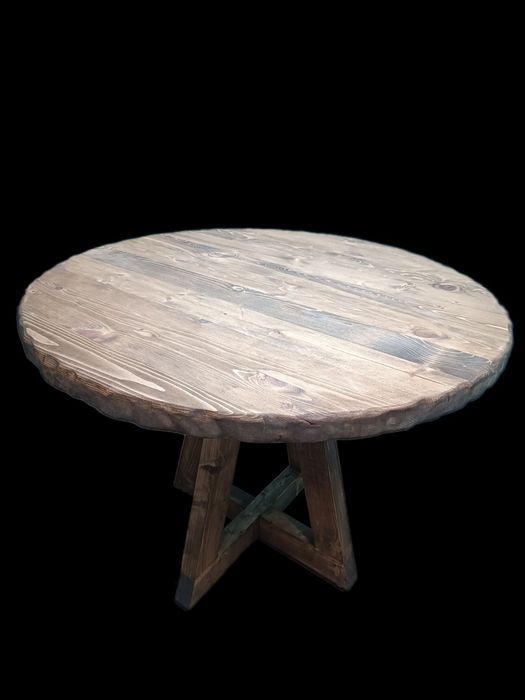 Трапезна маса от масив