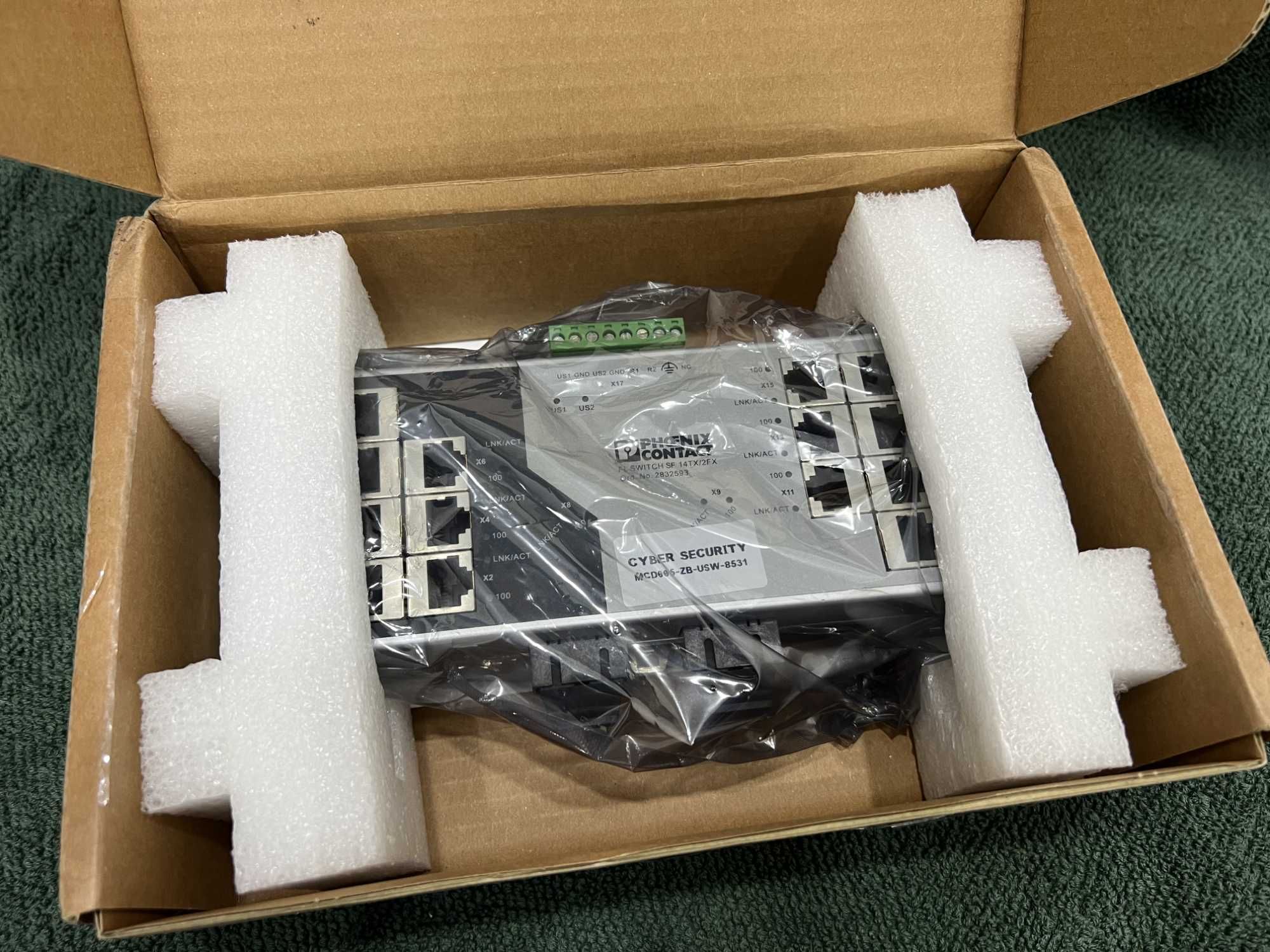 Промышленный коммутатор Ethernet Phoenix Contact FL SWITCH SF 14TX/2FX