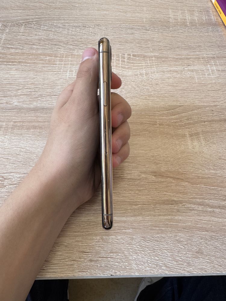 iPhone 11 pro gold