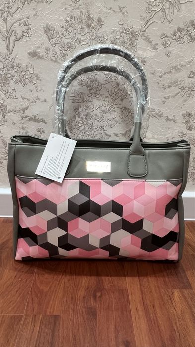 Сумка новая. Дешево. 6 тыс.