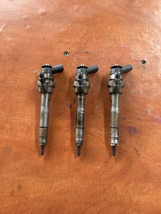 Injector Bmw e90 ,e91 motor n47 318 vb d 143 cp euro 5