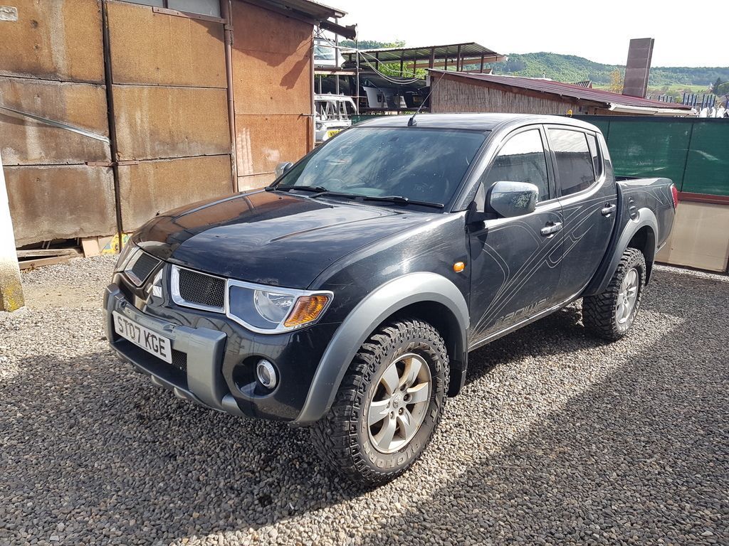 Dezmembrari dezmembrez  Mitsubishi L200 2.5 Diesel 2006-2015