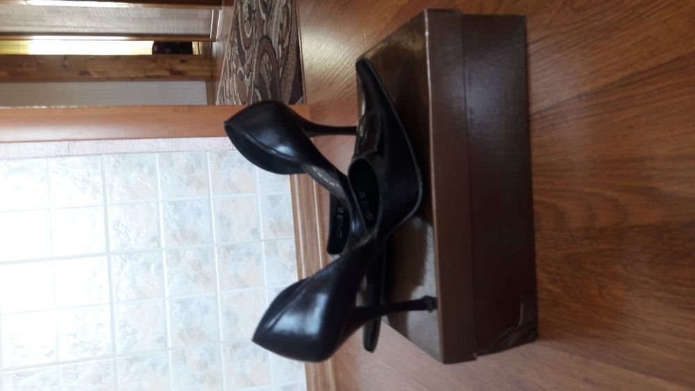 Женская обувь туфли