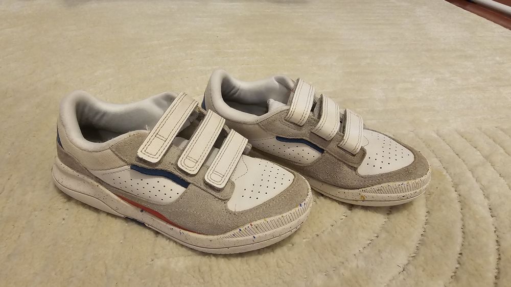 Adidasi sport copii nr. 33 din piele naturala