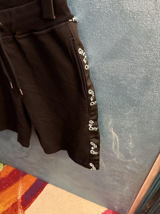 Pantaloni scurti Givenchy Paris Premium