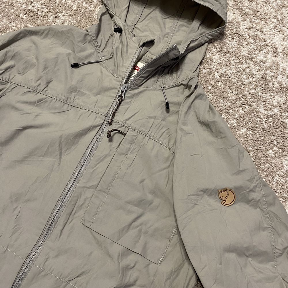 FjallRaven High Coast Wind Jacket S arcteryx patagonia