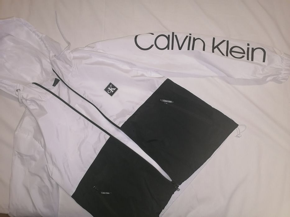 Ново дамско горнище бяло, черно The North Face, Calvin Klein размер S