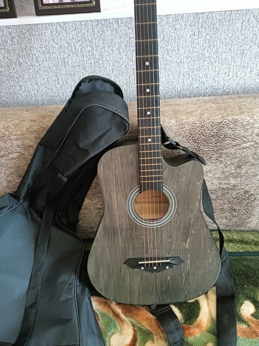 Гитара 6 струнная