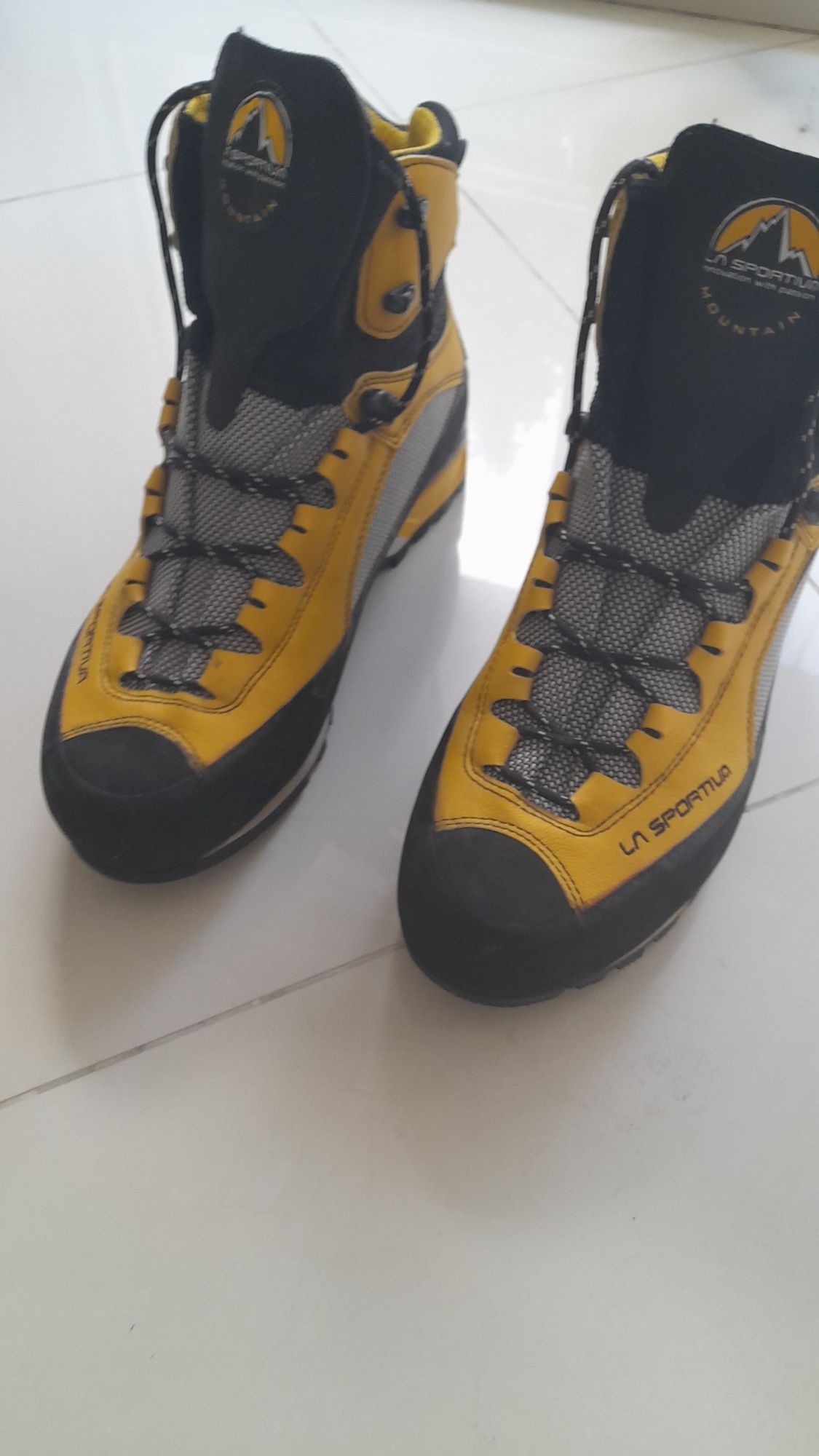 Туристически обувки La Sportiva