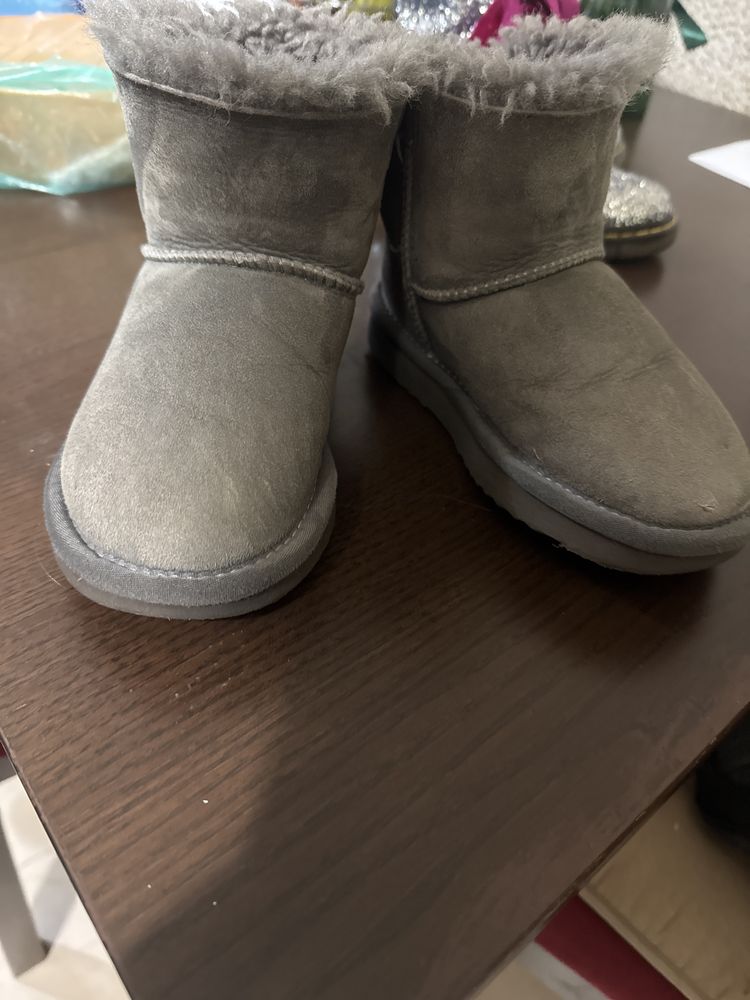 Ugg fetita nr 29