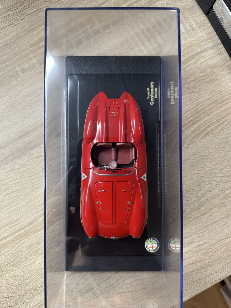 Alfa Romeo Disco Volante 1/24 Hachette/ Leo Models
