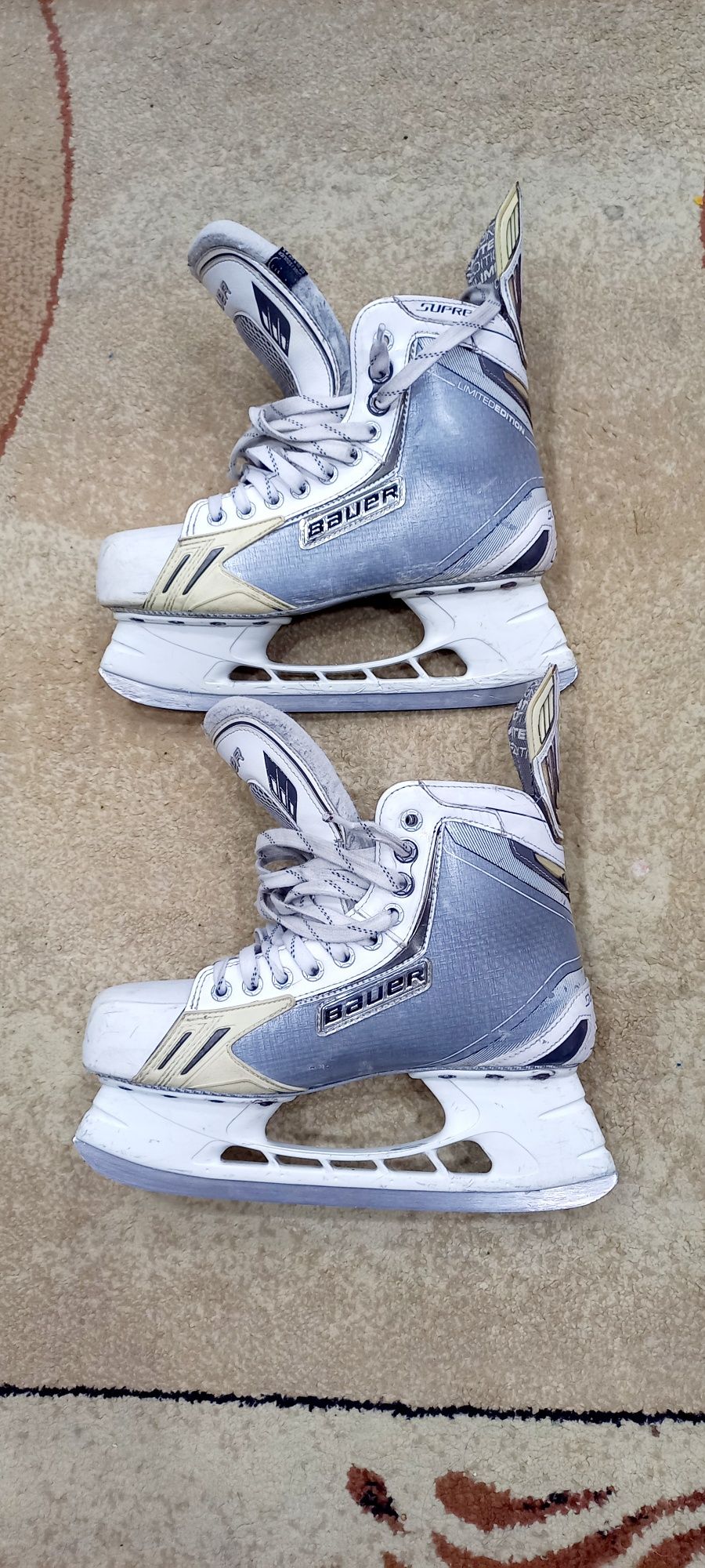 Полупрофессиональные хоккейные коньки BAUER SUPREME One.6 LE  42,5-43