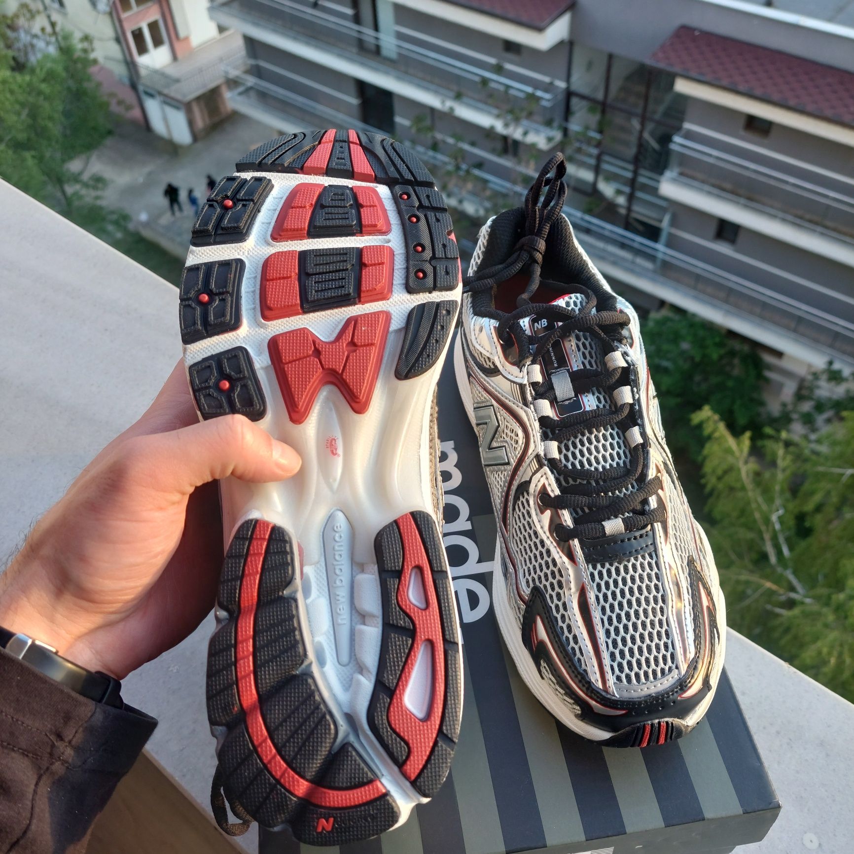 New Balance 1064 Silver Red Black
