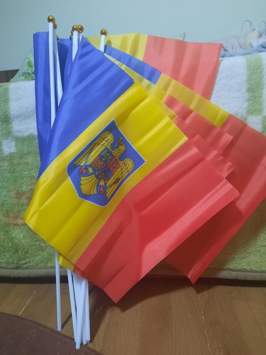 Steag/ Drapel-Romania. Diferite dimensiuni!Sunați! Nu merge mes. Olx!