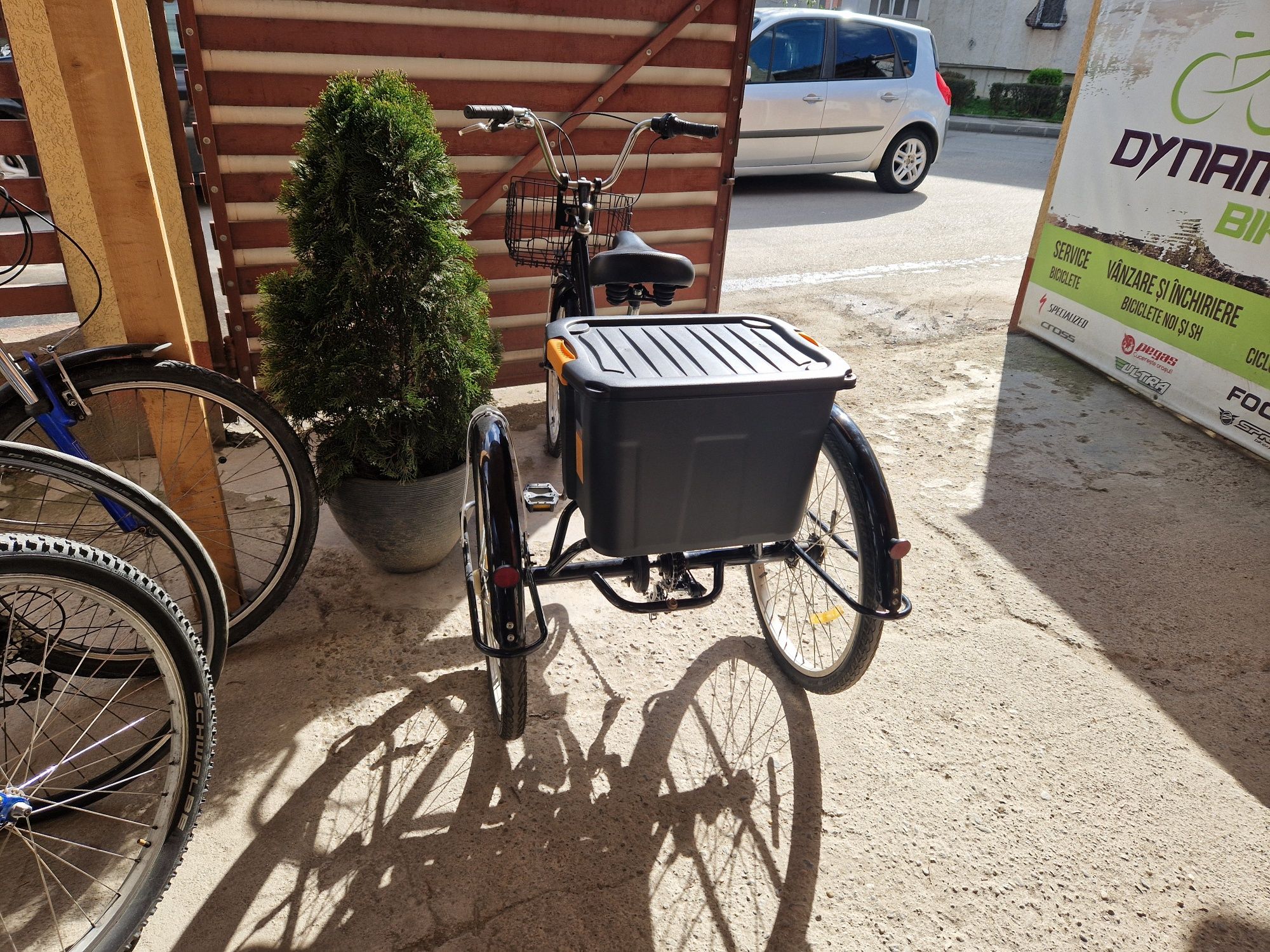 Bicicleta 3 roti  TRICICLU ADULTI