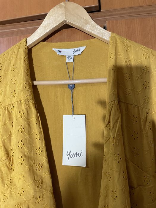 Жълта /охра/ рокля