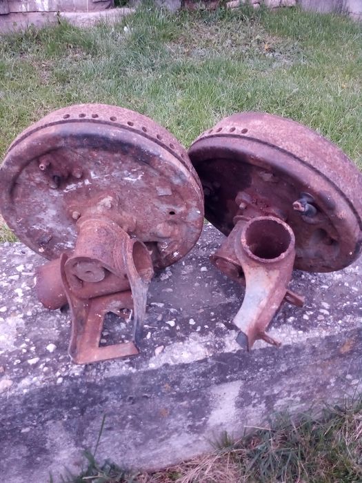 Butuci căruță remorci