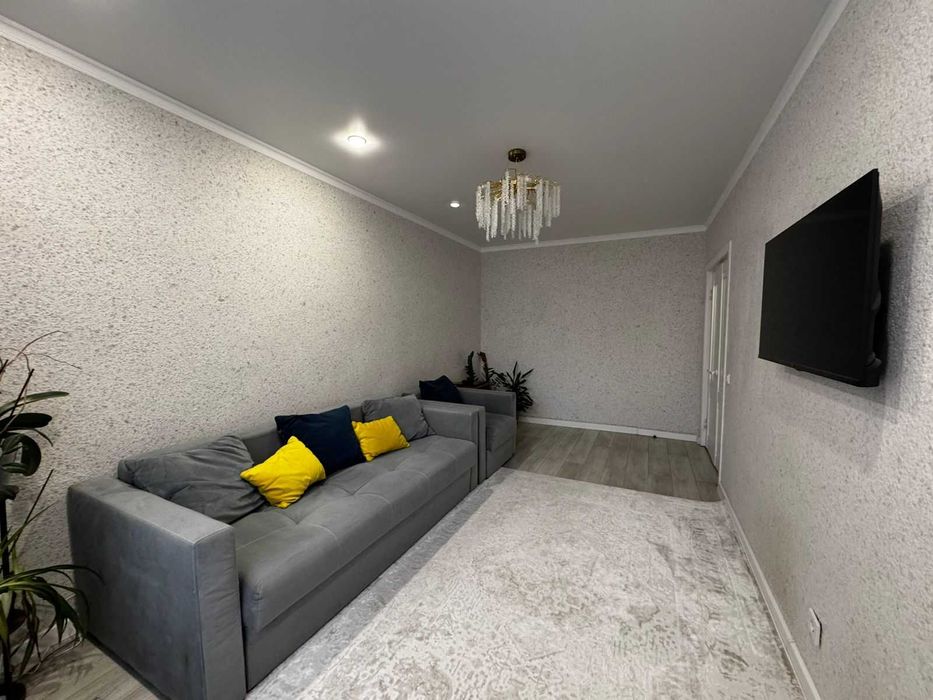 3-ех комн кв на левом берегу, 73 кв м, ЗА ХАН ШАТЫРОМ