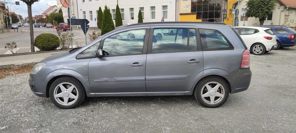 Opel Zafira B  7 Locuri