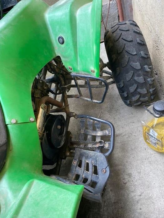 Vând atv 125 în 4 t
