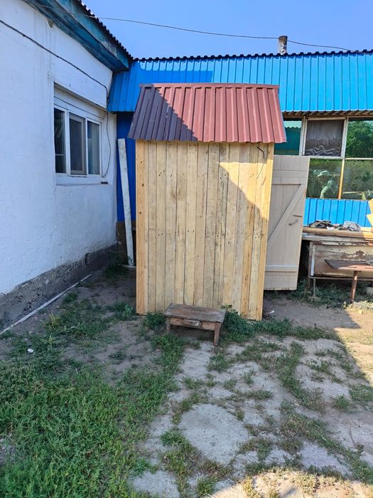 Продам уличный туалет  на восточном поселке