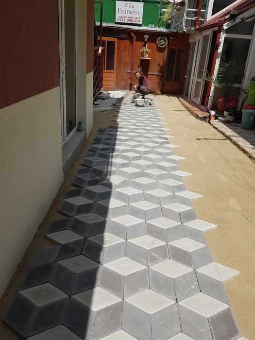 Fabricam pavaje si pavele model Retea1 din beton aditivat zone reziden