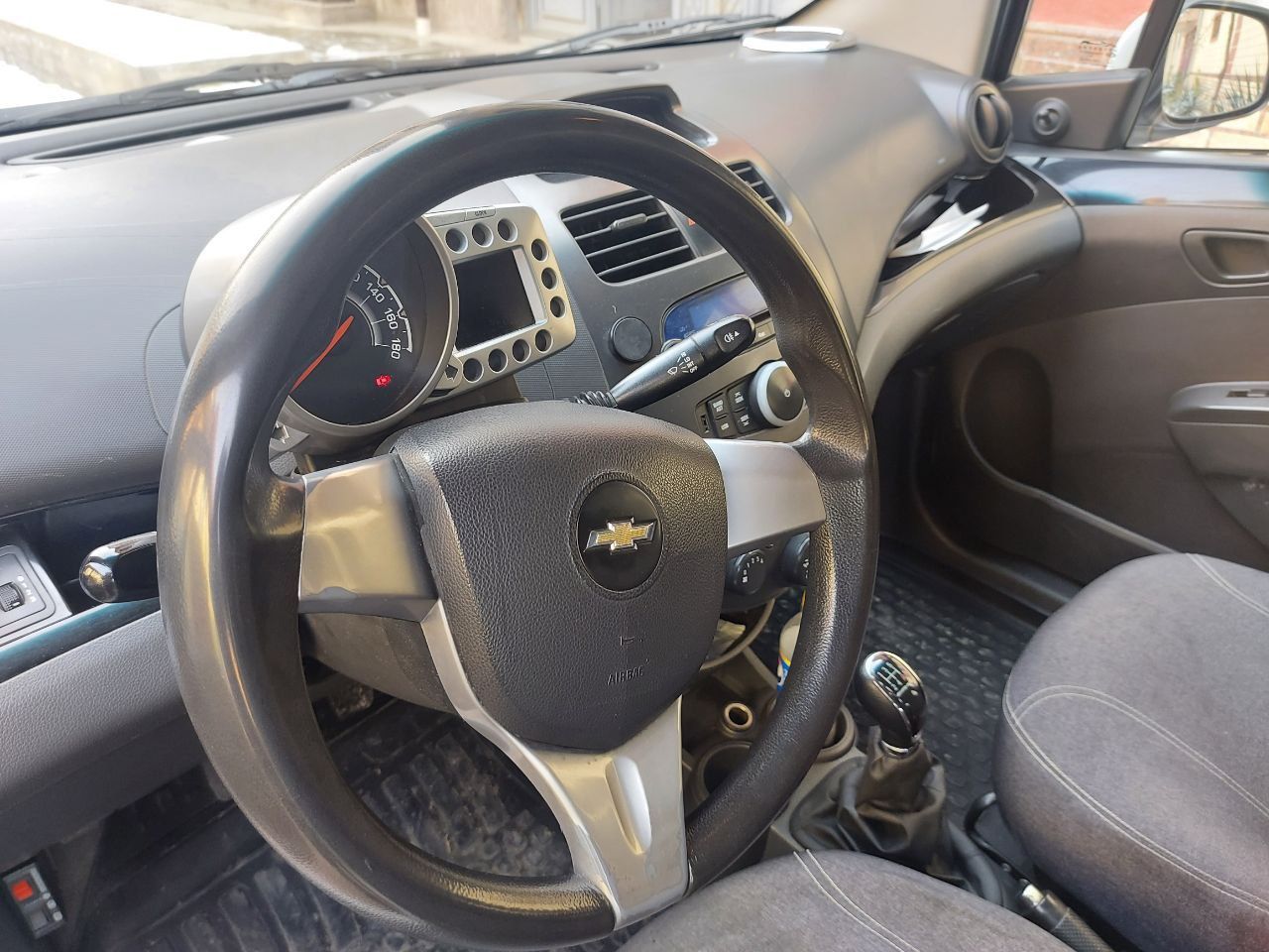 Spark Chevrolet 2-pazitsa