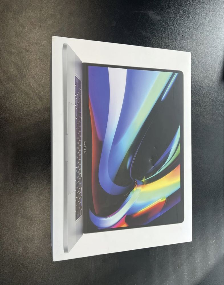 2019 MacBook Pro 16 inch i9, 8GB Graphics, 16 GB RAM,  1TB SSD