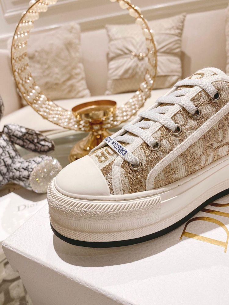 Обувки DIOR златни 24.6см