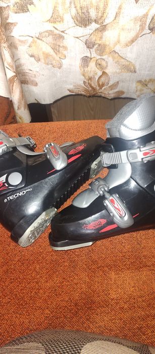 Детски ски обувки- 268 mm.