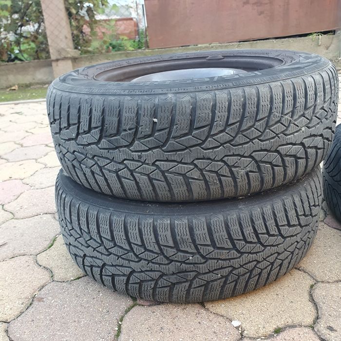 Anvelope cu jante Nokian iarna M+S 195/65/15 cauciucuri