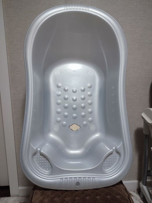 Срочно продам ванночку!