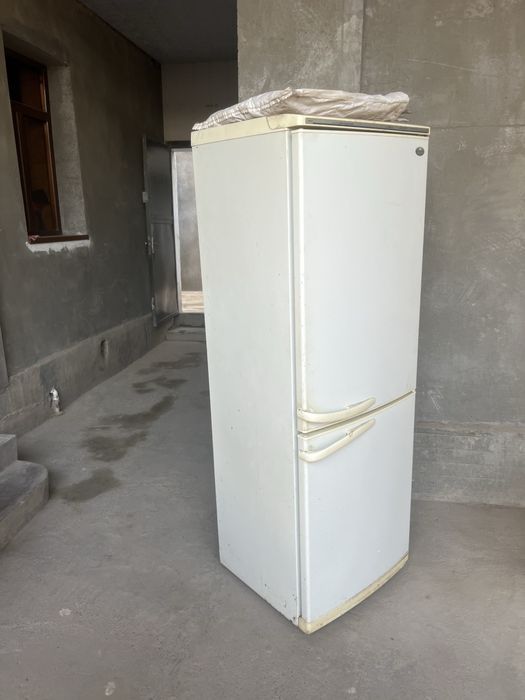 Холоделниа Атлант 2 камерный