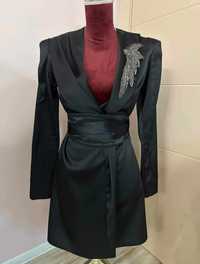 Nikol Collection рокля с аксесоар от маниста
