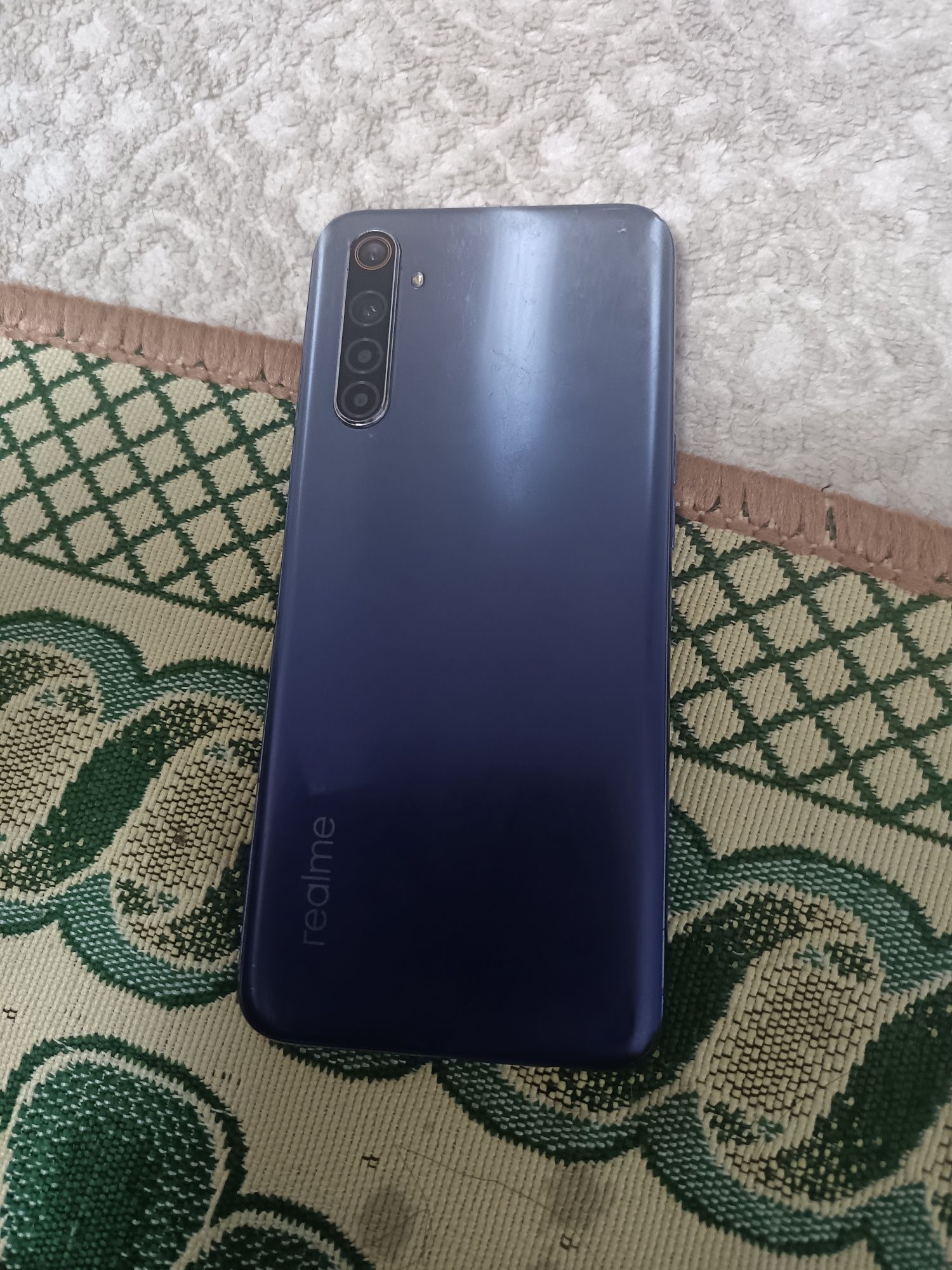 Реалми 6 60к без обмена
