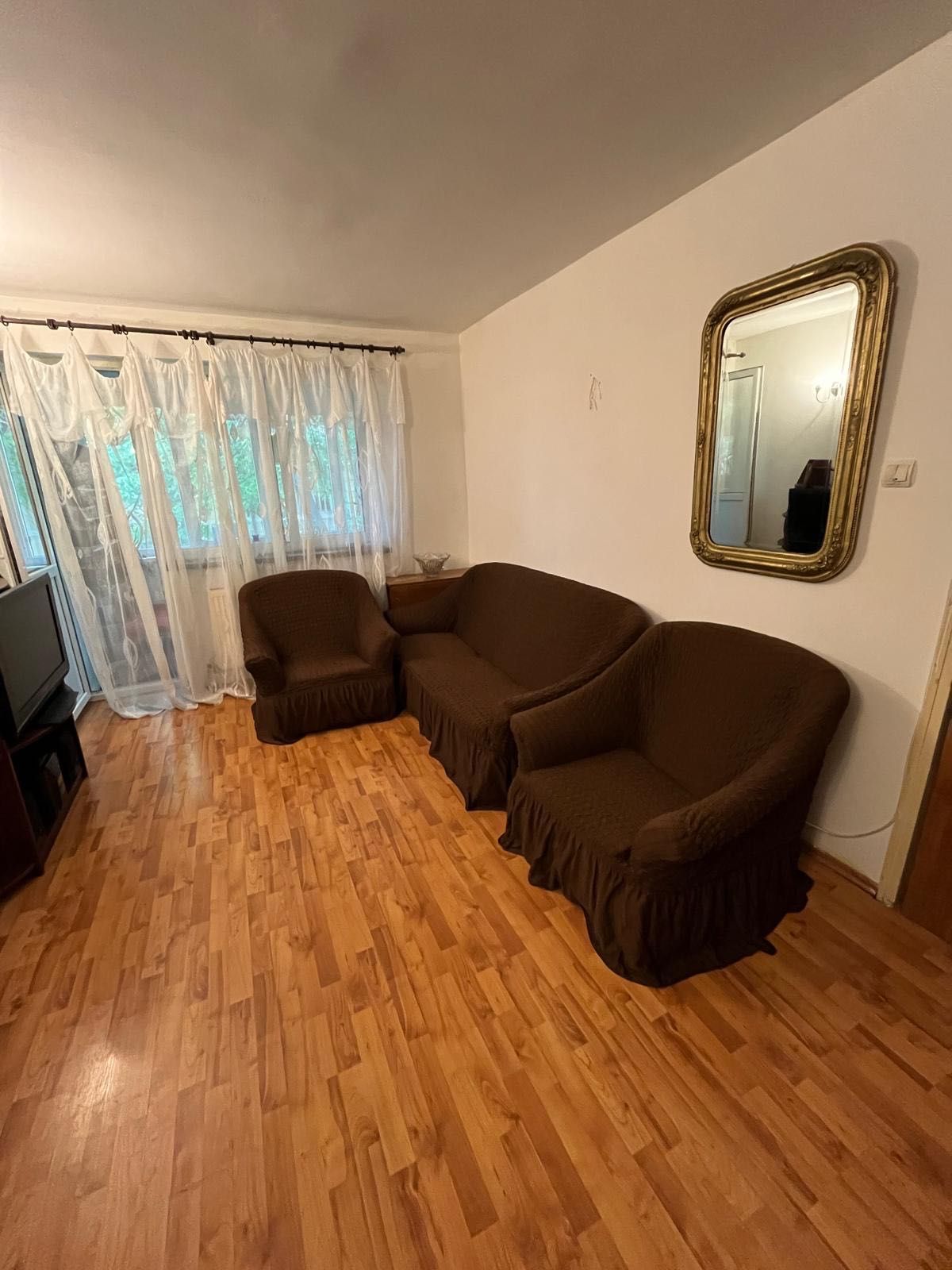 De închiriat apartament 2 camere Pajura, București, 52 mp