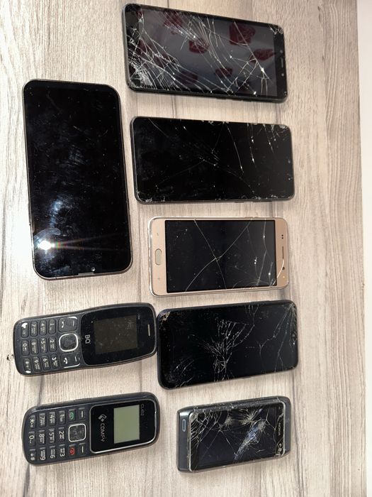 Телефоны на запчасть