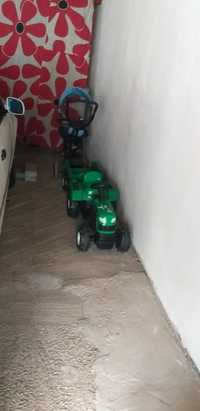 Tractor copiii cu pedala