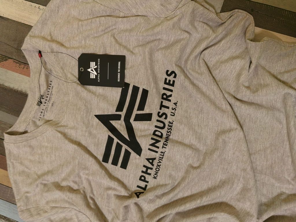 Hanorac Soulstar si tricou Alpha industries