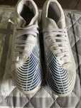Adidas бутонки 39
