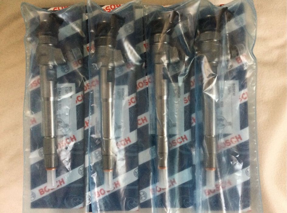 Injector injectoare renault trafic 3 , talisman 2.0 dci 0445110939