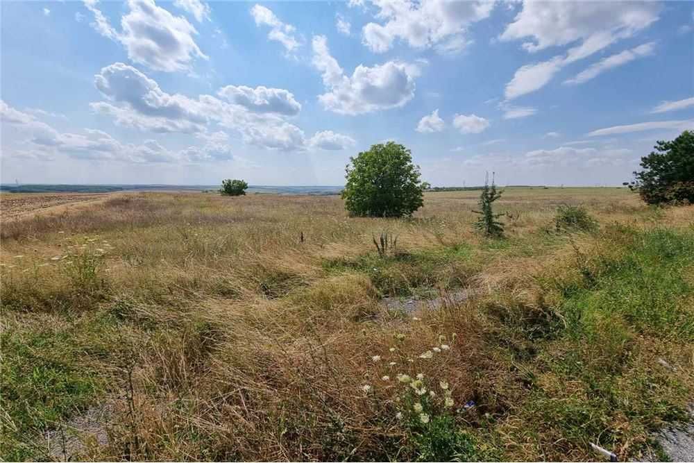 Урегулиран парцел в близост до град Русе